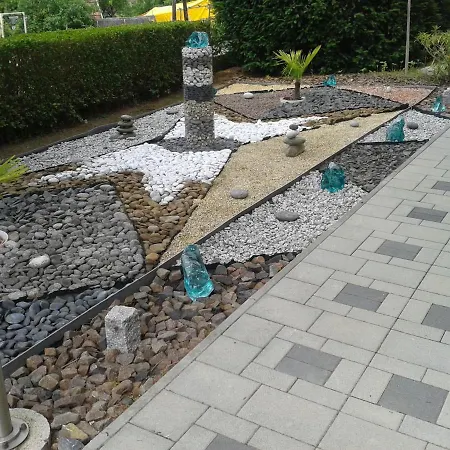Sarokhaz ホームステイ *